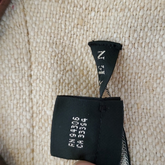 Effortless Chic: Ralph Lauren Black Blazer - Picture 9 of 11